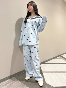 「アイテム（ルームウェア、ブルー系）」を使った、gelato piqueさん（レディース・158cm）の秋コーディネート