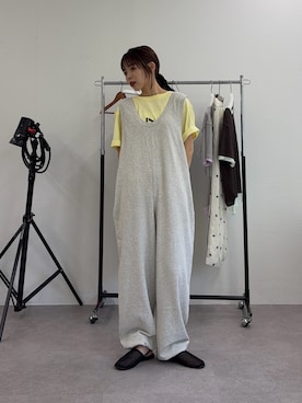「WILLOW（ウィロー）の【willow】スラブ裏毛裾ドロストオールインワン（サロペット/オーバーオール、グレー系）」を使った、kyaaaiさん（レディース・156cm）の春コーディネート