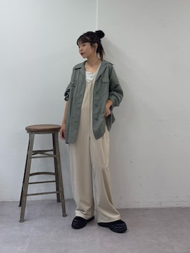 「アイテム（スニーカー）」を使った、kyaaaiさん（レディース・156cm）の秋コーディネート
