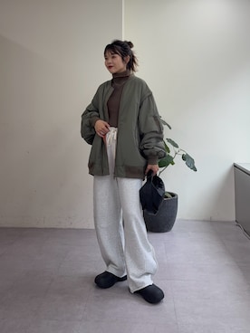 「アイテム（MA-1）」を使った、kyaaaiさん（レディース・156cm）の秋コーディネート