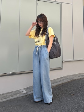 「CIAOPANIC TYPY（チャオパニックティピー）の【UNISEX】【WEB限定】宇宙人プリントTシャツ（Tシャツ/カットソー、イエロー系）」を使った、kyaaaiさん（レディース・156cm）の春コーディネート