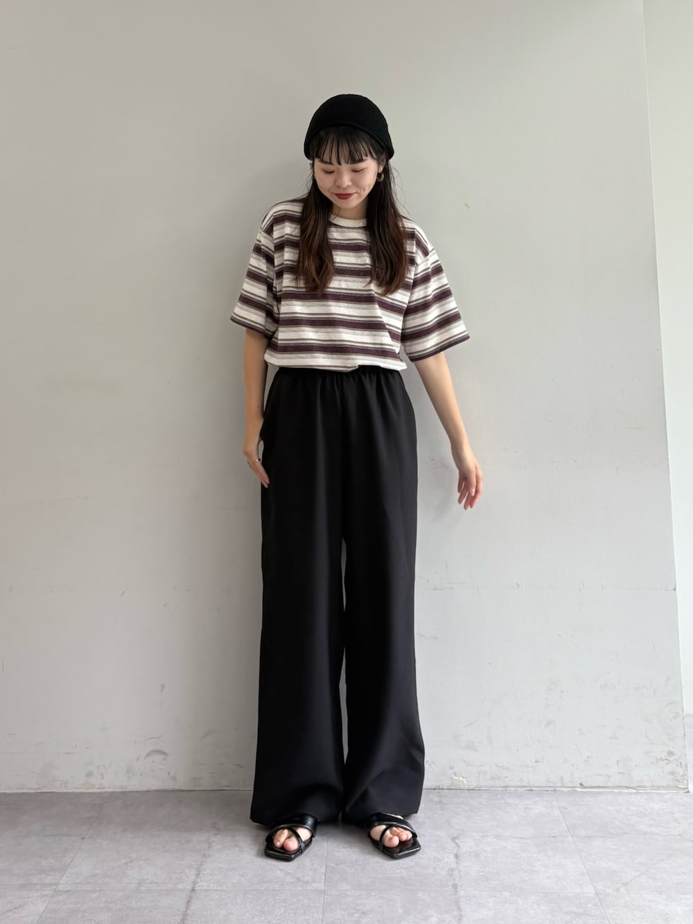 「シンプル、シンプルコーデ、シンプルスタイル、ボーダー、ボーダートップス、ボーダーTシャツ、古着、古着コーデ、大人、大人カジュアル、大人コーデ、夏コーデ」｜「CIAOPANIC TYPYの【UNISEX】ヴィンテージライクマルチボーダーTEE（Tシャツ/カットソー、レッド系）」を使った、kyaaaiさん（レディース・156cm）の夏コーディネートの1枚目の写真