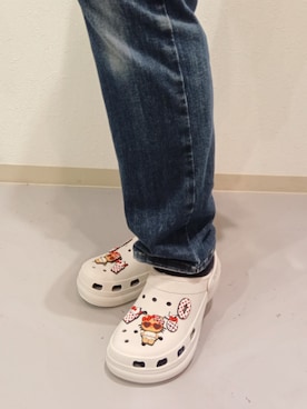 「sanrio（サンリオ）の【2WAY】立体キャラクターチャーム付き 軽量厚底EVAサンダル 3517（サンダル、ホワイト系）」を使った、Paradeアリオ橋本店さん（レディース・151cm）の春コーディネート