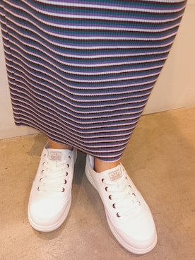 「SKECHERS（スケッチャーズ）のアイテム」を使った、Paradeアリオ橋本店さん（レディース・151cm）の秋コーディネート