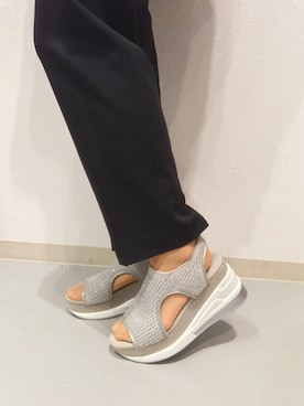 「Parade（パレード）の【MUUM】ムーム 厚底ニットストレッチサンダル WX5275（サンダル、シルバー系）」を使った、Paradeアリオ橋本店さん（レディース・151cm）の春コーディネート