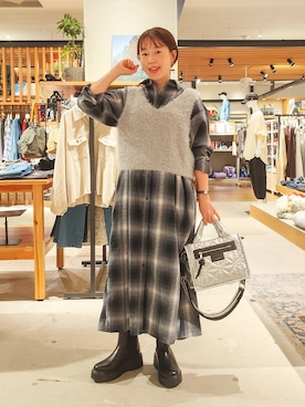 「アイテム（シャツワンピース）」を使った、kanakoさん（レディース・157cm）の秋コーディネート