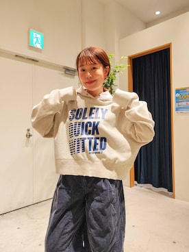 「アイテム（パーカー）」を使った、kanakoさん（レディース・157cm・30代）の秋コーディネート