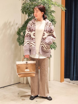 「Minnetonka（ミネトンカ）のアイテム」を使った、kanakoさん（レディース・157cm）の秋コーディネート