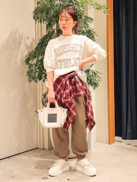 「BAYFLOW（ベイフロー）の[ヒップまでカバーできる]アソートチェックBIGシャツ（シャツ/ブラウス）」を使った、kanakoさん（レディース・157cm）の秋コーディネート