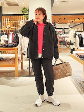 「アイテム（Tシャツ/カットソー）」を使った、kanakoさん（レディース・157cm・30代）の冬コーディネート