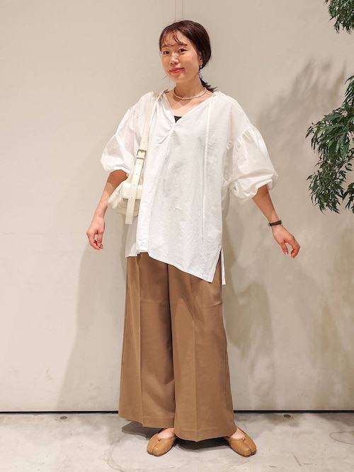 セール】[シワになりにくい]サイドバックルタックパンツ（その他
