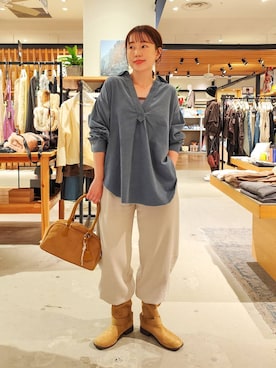 「BAYFLOW（ベイフロー）のエンジニアミドルブーツ（ブーツ、ベージュ系）」を使った、kanakoさん（レディース・157cm）の秋コーディネート