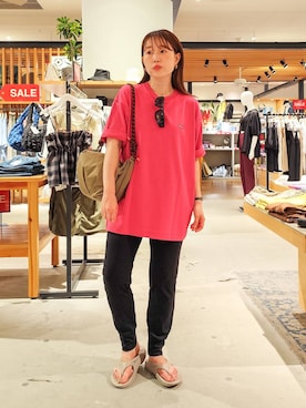 「HEREIAM（ヘレイアム）のアイテム（パンツ）」を使った、kanakoさん（レディース・157cm）の夏コーディネート