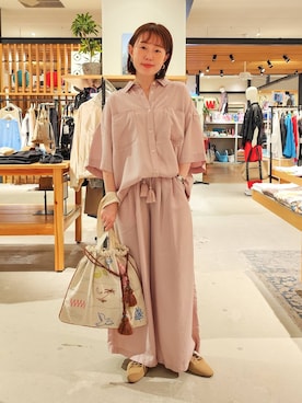 「BAYFLOW（ベイフロー）のアイテム（パンツ）」を使った、kanakoさん（レディース・157cm）の春コーディネート