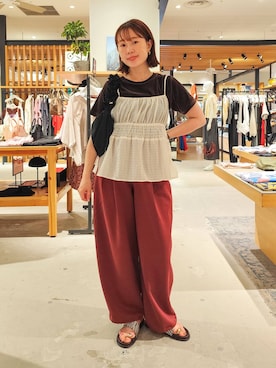 「BAYFLOW（ベイフロー）の[シルエットアレンジ可能♪]スウェットスラックス（スウェットパンツ、レッド系）」を使った、kanakoさん（レディース・157cm）の夏コーディネート