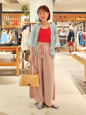 「BAYFLOW（ベイフロー）のアイテム（パンツ）」を使った、kanakoさん（レディース・157cm）の春コーディネート