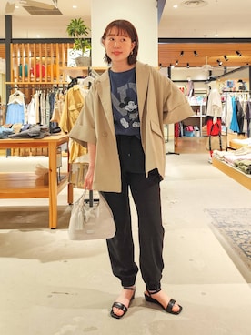 「BAYFLOW（ベイフロー）のアイテム（パンツ）」を使った、kanakoさん（レディース・157cm）の春コーディネート