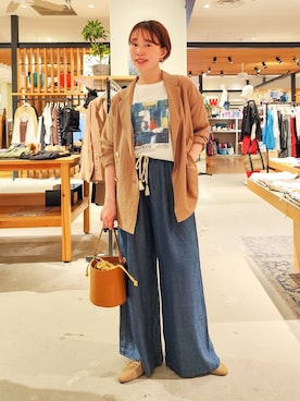 「BAYFLOW（ベイフロー）のアイテム（パンツ）」を使った、kanakoさん（レディース・157cm）の春コーディネート