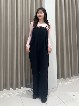 「SENSE OF PLACE by URBAN RESEARCH（センスオブプレイスバイアーバンリサーチ）の2WAYベルトツキベアパンツ（サロペット/オーバーオール）」を使った、riseさん（レディース・160cm）の冬コーディネート