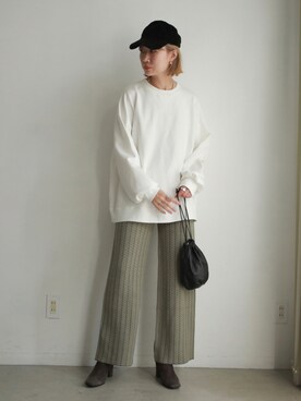 「feepur（フェピュール）のアイテム（スウェット）」を使った、YUKAさん（レディース・167cm）の夏コーディネート