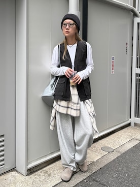 「アイテム（スリッポン）」を使った、YUKAさん（レディース・167cm）の秋コーディネート