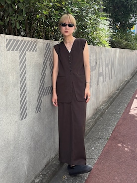 「アイテム（ベスト）」を使った、YUKAさん（レディース・167cm）の夏コーディネート