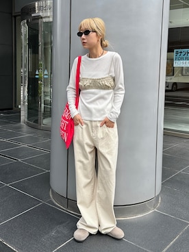 「アイテム（サングラス）」を使った、YUKAさん（レディース・167cm）の秋コーディネート