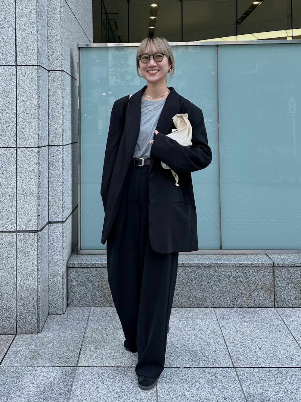 ZARAのテーラードジャケットを使ったレディース人気ファッション 