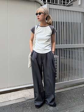 「feepur（フェピュール）の異素材ラグランフレンチTee（Tシャツ/カットソー、グレー系）」を使った、YUKAさん（レディース・167cm）の夏コーディネート