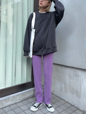 「feepur（フェピュール）のアイテム（スウェット）」を使った、YUKAさん（レディース・167cm）の秋コーディネート