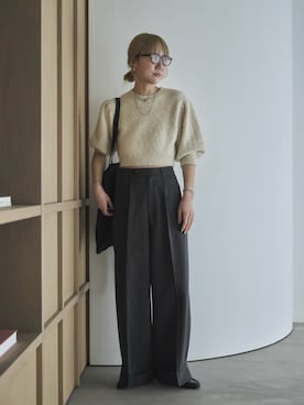 「feepur（フェピュール）のアイテム（スラックス）」を使った、YUKAさん（レディース・167cm）の春コーディネート