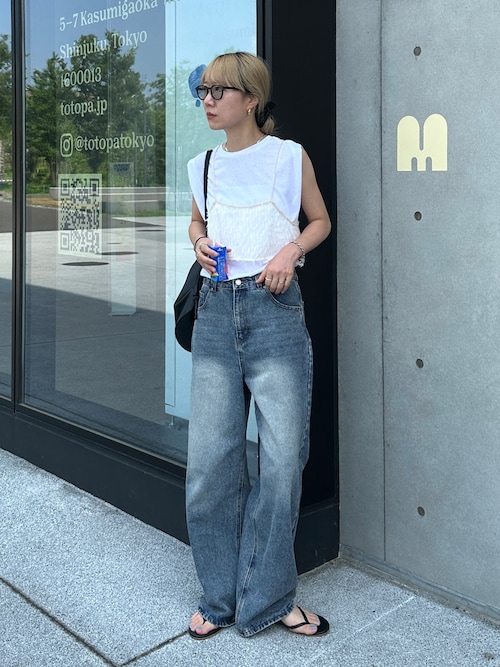 フェザーライクシアービスチェ