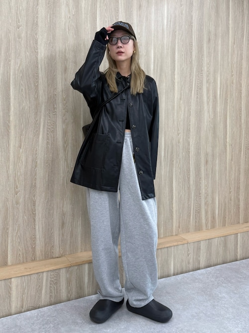 ちーさん【新品】フェイクレザーカバーオールＪＫ ちーさん【新品】フェイクレザーカバーオールJK ちーさん【新品