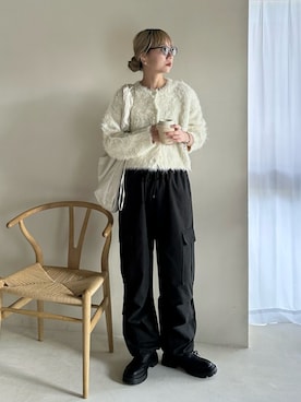 「feepur（フェピュール）のアイテム（カーゴパンツ）」を使った、YUKAさん（レディース・167cm）の秋コーディネート
