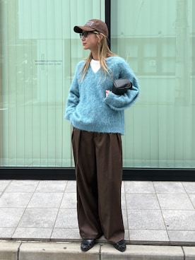 「アイテム（ローファー）」を使った、YUKAさん（レディース・167cm）の秋コーディネート