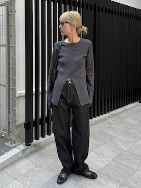 「アイテム（ローファー）」を使った、YUKAさん（レディース・167cm）の秋コーディネート