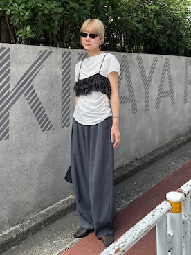 「アイテム（スラックス）」を使った、YUKAさん（レディース・167cm）の夏コーディネート