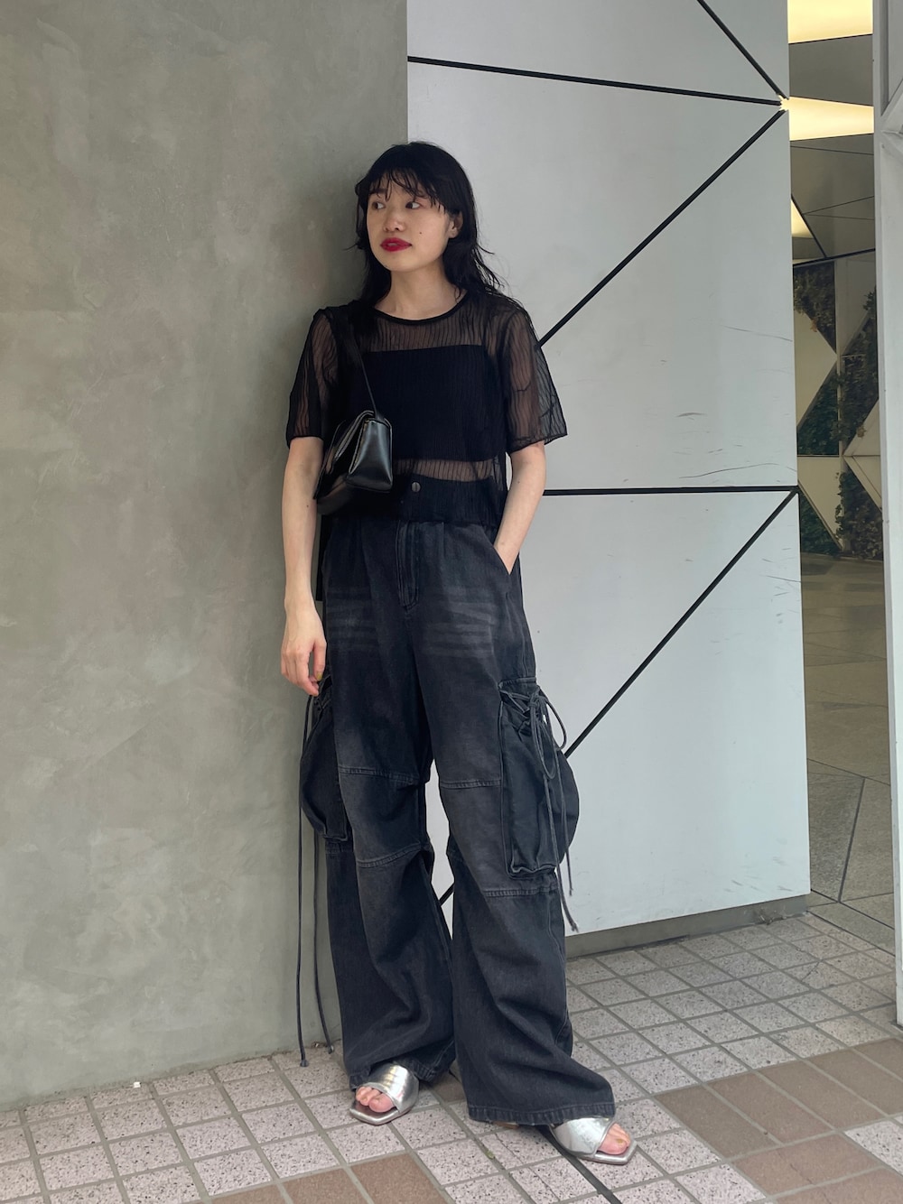 Kastaneのデニムパンツを使った「カーゴパンツ」のレディース人気