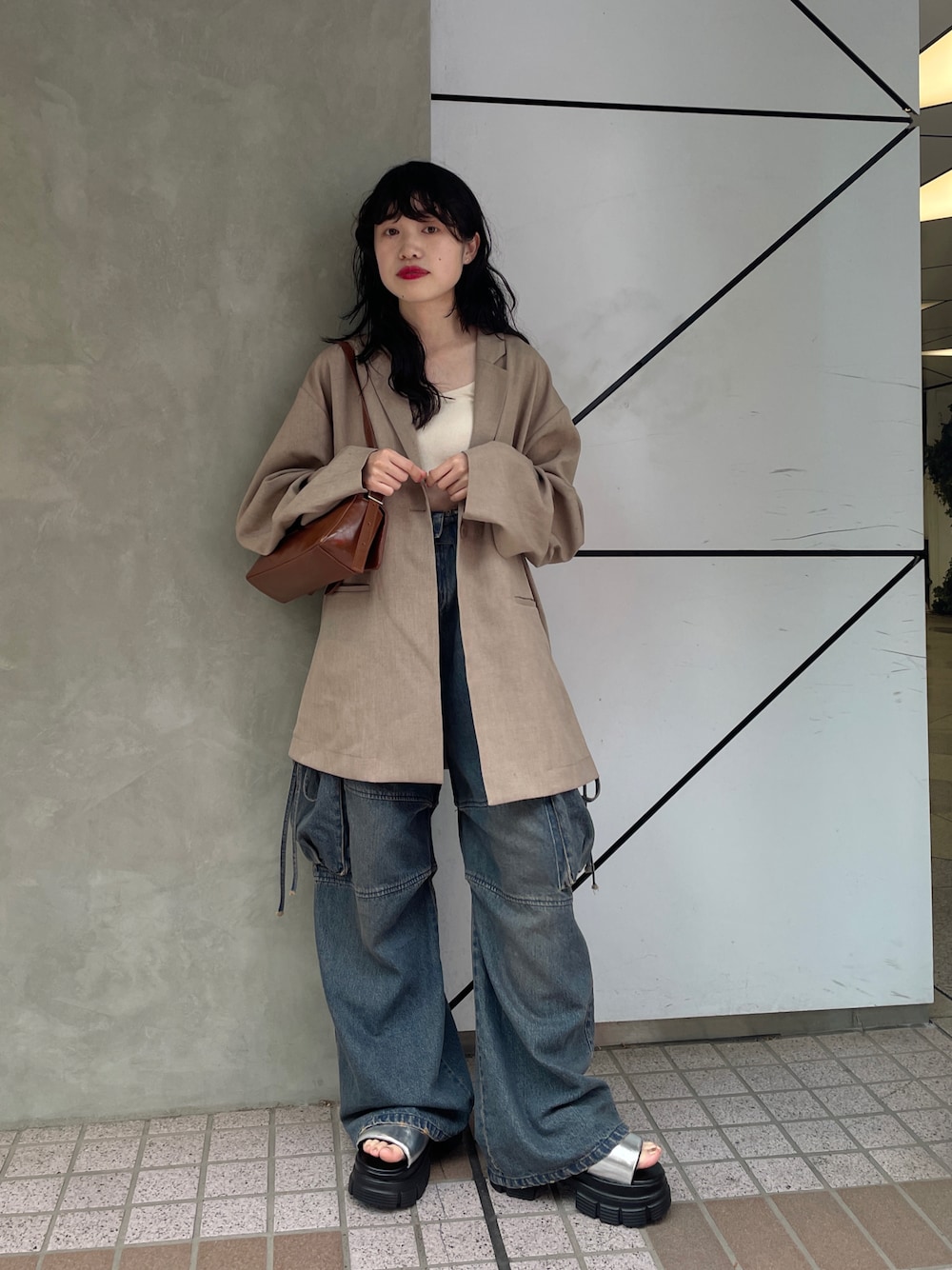 Kastaneのデニムパンツを使った「カーゴパンツ」のレディース