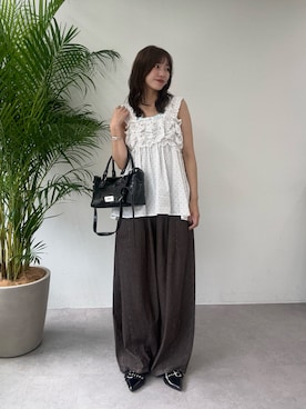 「CIAOPANIC（チャオパニック）の【cian denim/シアンデニム】切替スーパーワイドバルーンデニムパンツ（デニムパンツ、ブラウン系）」を使った、あみさん（レディース・165cm）の夏コーディネート