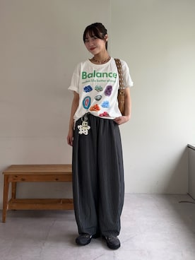 「CIAOPANIC（チャオパニック）のワイドバルーンスラックス（その他パンツ、グレー系）」を使った、あみさん（レディース・165cm）の春コーディネート