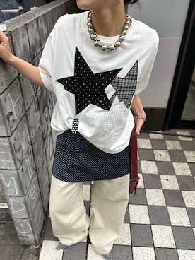 「CIAOPANIC（チャオパニック）のスターパッチワークTee（Tシャツ/カットソー、ホワイト系）」を使った、あみさん（レディース・165cm）の春コーディネート
