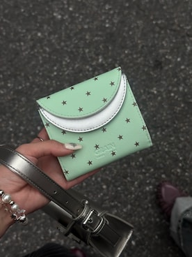 「GRAIN（グレイン）の【GRAIN/グレイン】二つ折りバイカラーウォレット（Wallet、グリーン系）」を使った、あみさん（レディース・165cm）の夏コーディネート