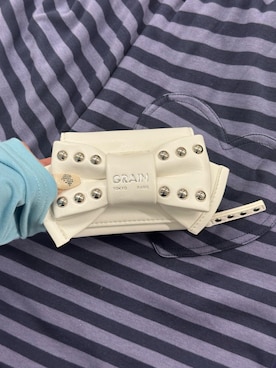 「GRAIN（グレイン）の【GRAIN/グレイン】三つ折りスタッズリボンウォレット（財布、ホワイト系）」を使った、あみさん（レディース・165cm）の夏コーディネート