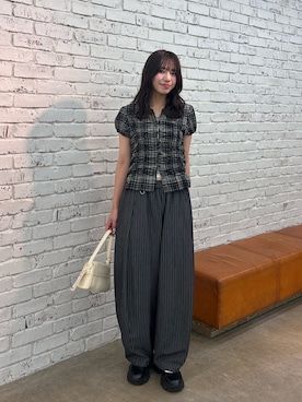「CIAOPANIC（チャオパニック）のチェックシャーリングコンパクトシャツ（Shirts、ブラック系）」を使った、あみさん（レディース・165cm）の夏コーディネート