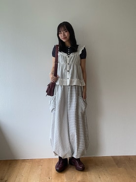 「CIAOPANIC（チャオパニック）のウッドボタンドビーシャーリングキャミビスチェ（Shirts、ホワイト系）」を使った、あみさん（レディース・165cm）の夏コーディネート