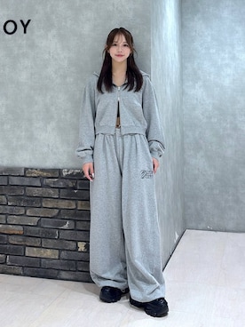 「PBLIM（ページボーイリム）のアイテム（スウェットパンツ）」を使った、Nanaさん（レディース・157cm）の秋コーディネート