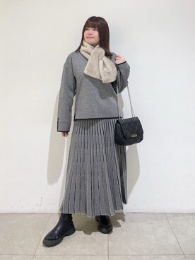 「INDIVI（インディヴィ）の【洗える／SETUP可能】ジャカードボートネックニット（ニット/セーター、ブラック系）」を使った、emikaさん（レディース・153cm）の冬コーディネート