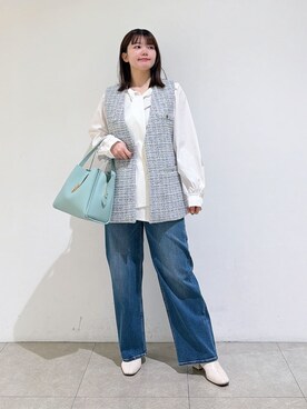 「INDIVI（インディヴィ）の【2点セット／洗える】ツイードジレ＆ボウタイブラウス（その他トップス、ブルー系）」を使った、emikaさん（レディース・153cm）の冬コーディネート