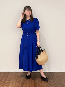 「INDIVI（インディヴィ）の【撥水／UVケア／SETUP可能】軽量ベルト付きAラインワンピース（ワンピース、ブルー系）」を使った、emikaさん（レディース・153cm）の夏コーディネート
